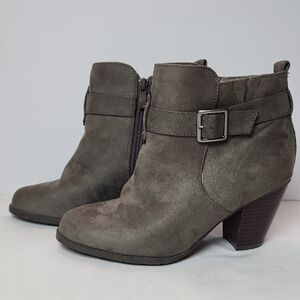 NWT Torrid Size 8W Dark Taupe Heel Bootie With Buckle Ankle Boots